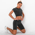 Fitness Set "Juna" - Crop Top & Biker Shorts - GYMAHOLICS