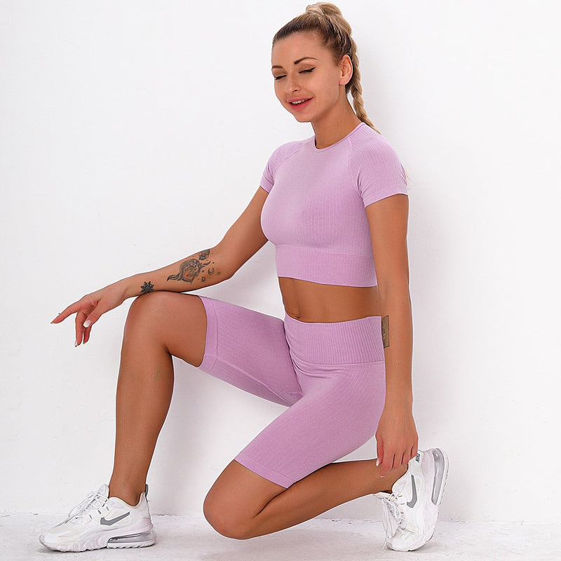 Fitness Set "Juna" - Crop Top & Biker Shorts - GYMAHOLICS